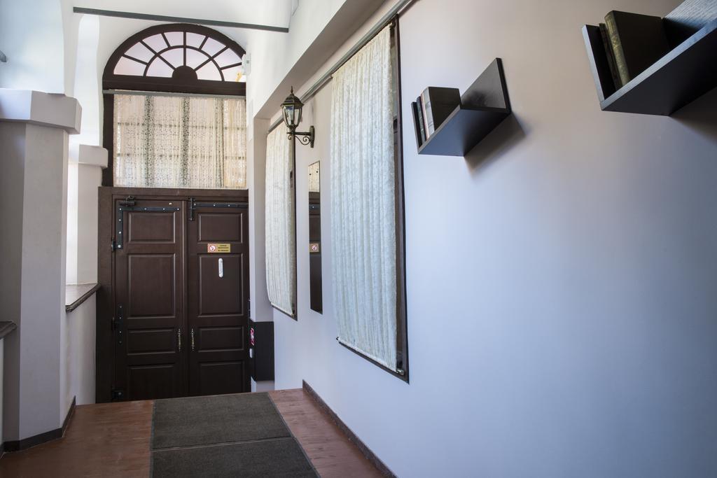 Apart Hotel Kvartira 1 Odessa Exterior foto